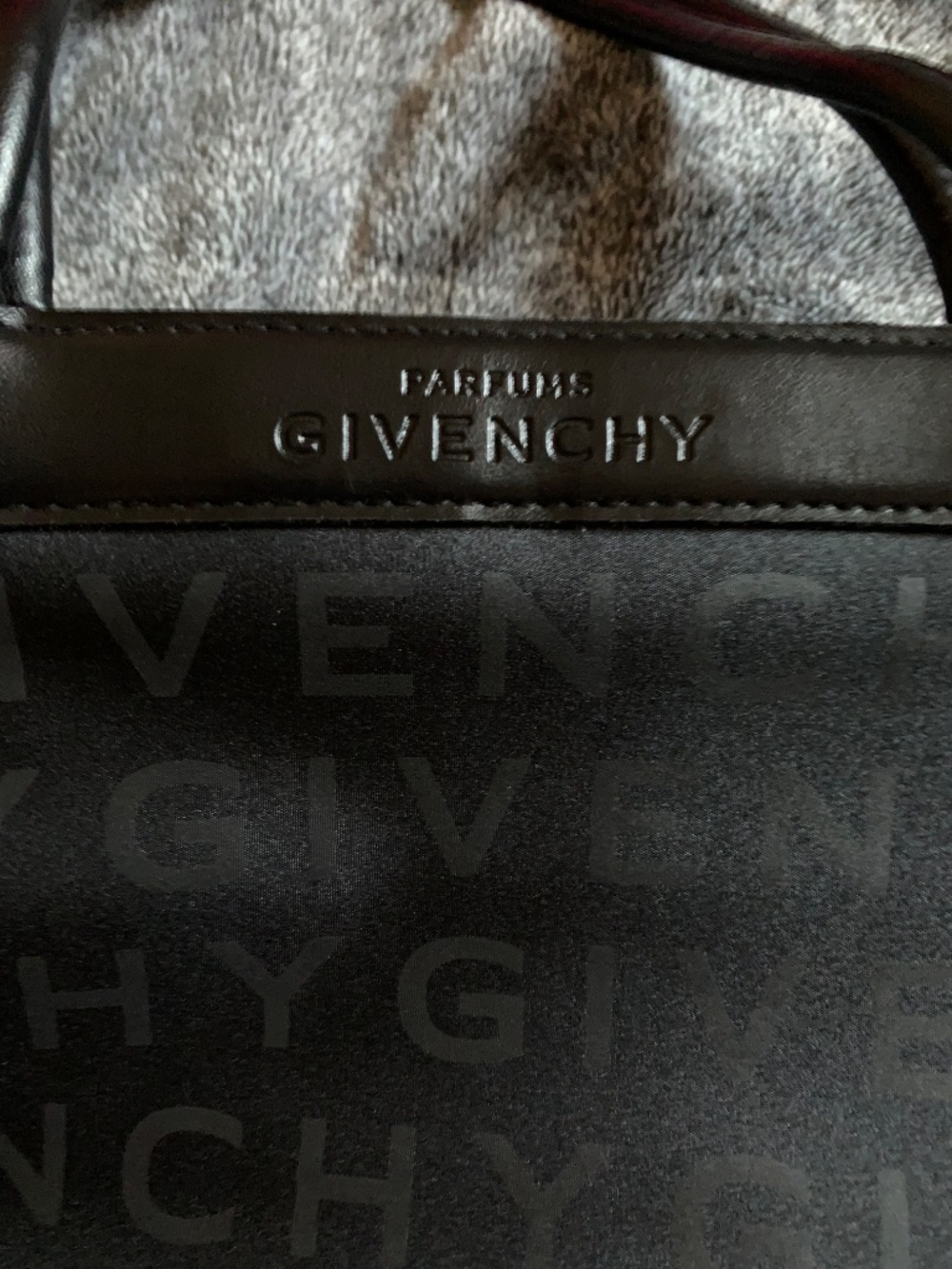 GIVENCHY Black Logo Monogrammed Interior Vintage Tote Bag - Picture 3 of 7